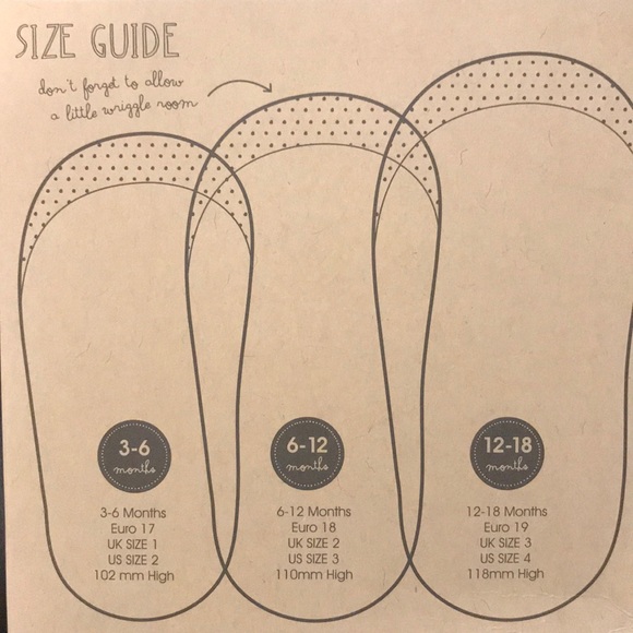 Cotton On gold tassel moccasins 6-12 months w box - Picture 5 of 6